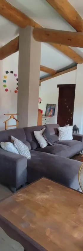 Loft Tourtour，位于图尔图的酒店