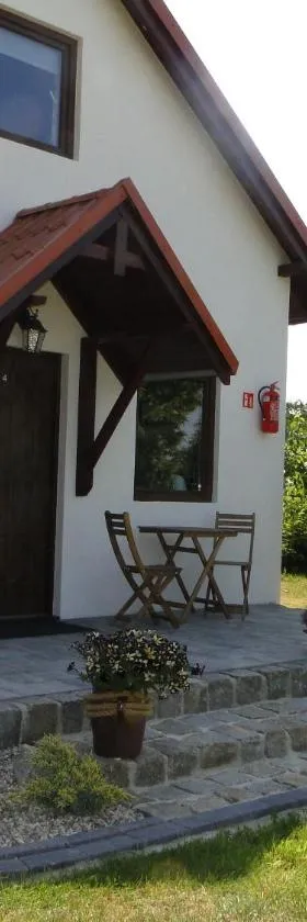 Domki Zielona Osada，位于Szczenurze的酒店