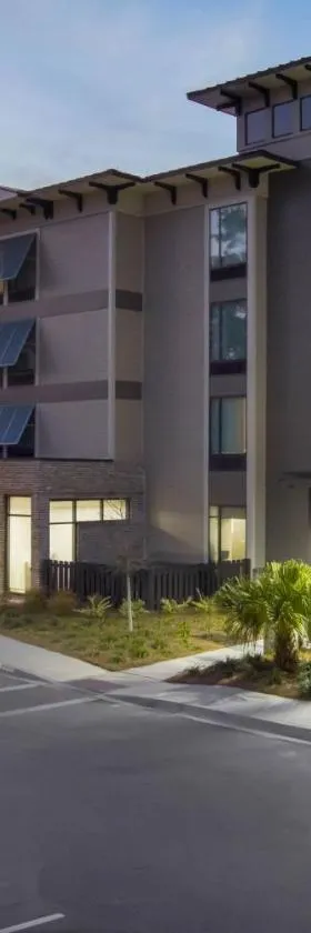 SpringHill Suites Hilton Head Island，位于希尔顿黑德岛的酒店