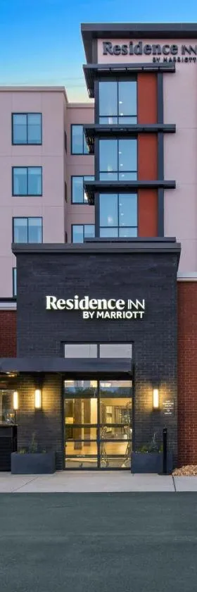 Residence Inn by Marriott Atlanta Covington，位于卡温顿的酒店