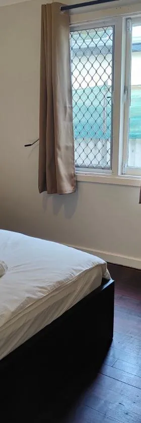S&S Guest House，位于阿马代尔的酒店