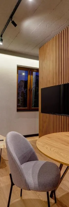Stek Apartments ApartHotel，位于斯卡维纳的酒店