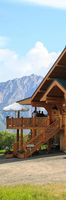Majestic Valley Wilderness Lodge，位于Sutton的酒店