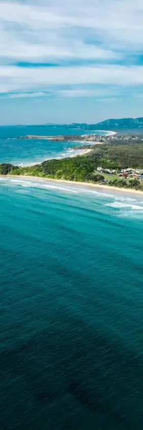 Oceanfront Sandy Beach Couples Getaway，位于翡翠海滩的酒店