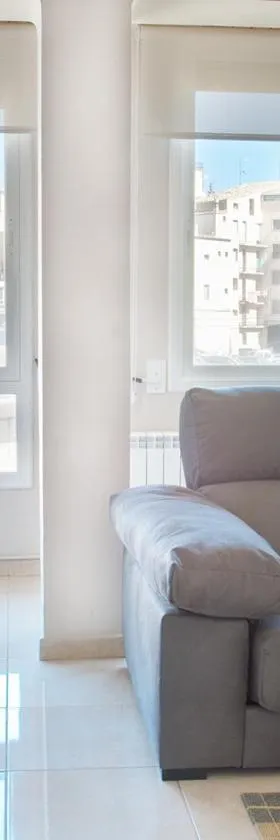 Apartaments Turistics Cardona I，位于卡尔多纳的酒店
