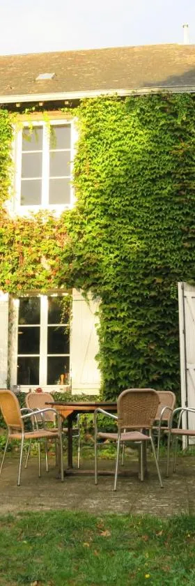 les loges du chaudron，位于La Chapelle-aux-Choux的酒店