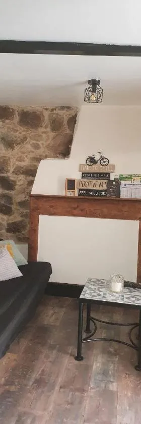 Charmant petit studio proche départ GR20，位于卡伦扎纳的酒店