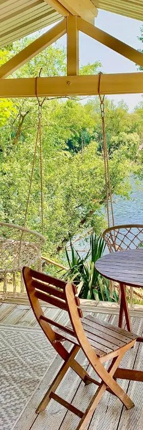 Chalet cosy bord de Seine 30min paris，位于卡里雷斯索珀斯的酒店