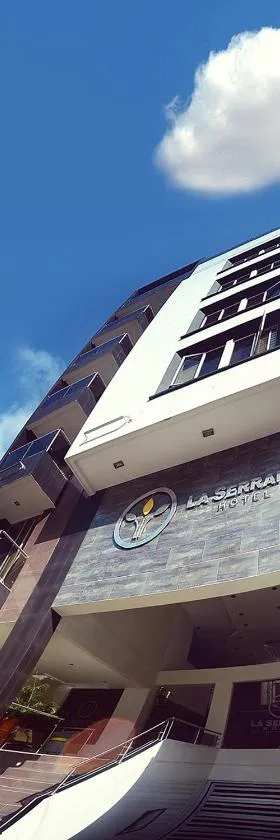 拉布卡拉曼加塞拉尼亚酒店，位于布卡拉曼加的酒店