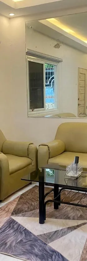 Teo’s Spacious and Affordable Home in Cabanatuan，位于甲万那端的酒店
