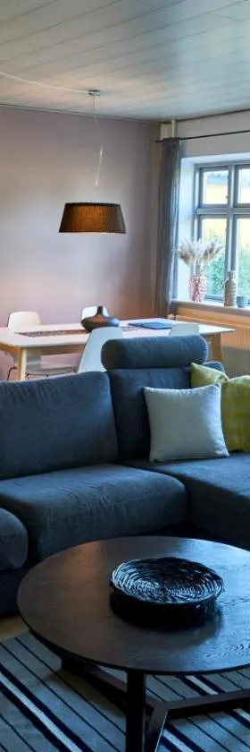 Modern vacation Home - Close to sea and nature.，位于海耶斯的酒店