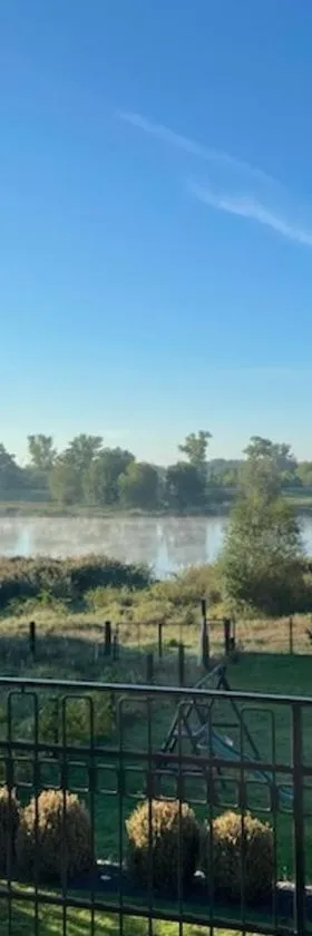 Dom nad rzeką，位于Cigacice的酒店