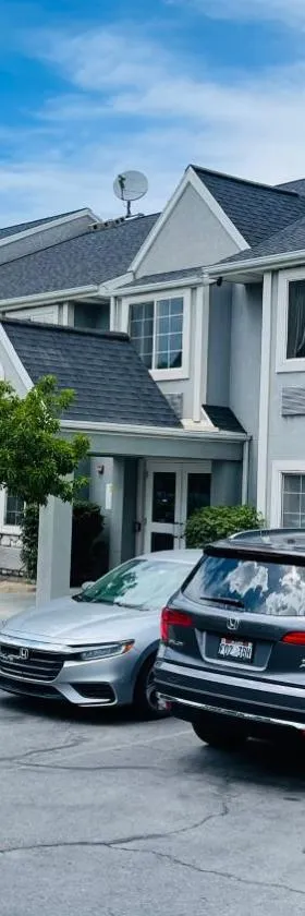 Royal Inn Midvale，位于米德瓦尔的酒店