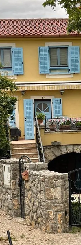 Krk Houses，位于科尔尼奇的酒店