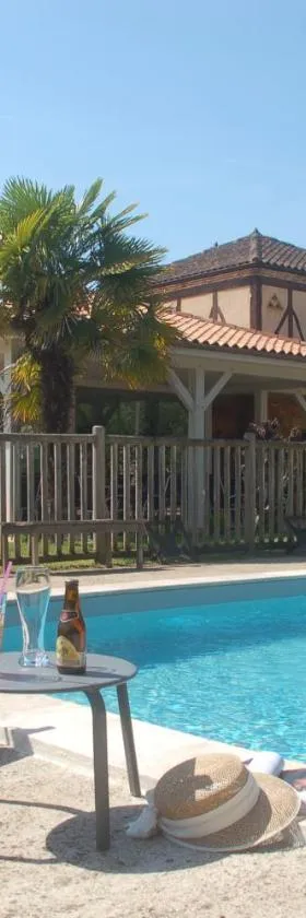 Hotel Le Mas de Castel - Piscine chauffee，位于萨尔拉拉卡内达的酒店