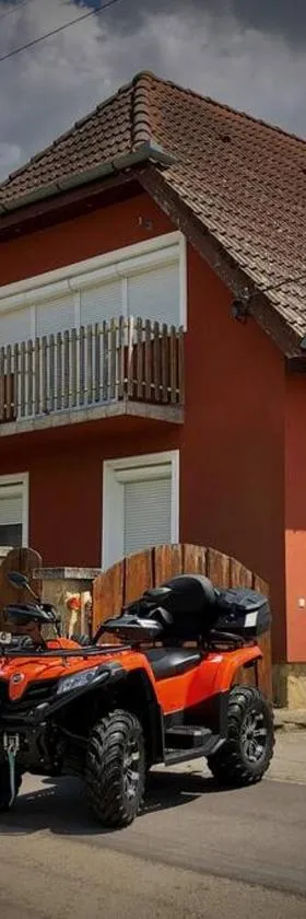 Zsuzsi Vendégház Visz，位于Visz的酒店