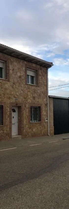 Las diez ovejas alojamiento rural，位于Mambrilla de Castrejón的酒店