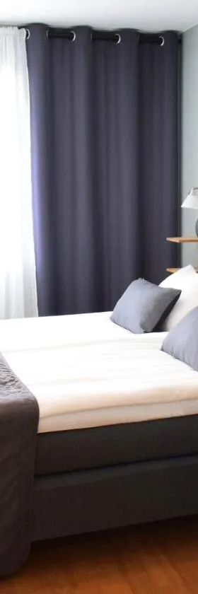 Hotell Gästis Tierp，位于Tierp的酒店