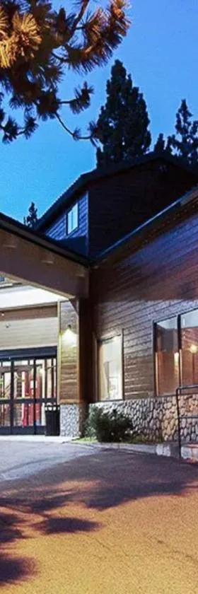 Empeiria High Sierra Hotel，位于马姆莫斯湖的酒店