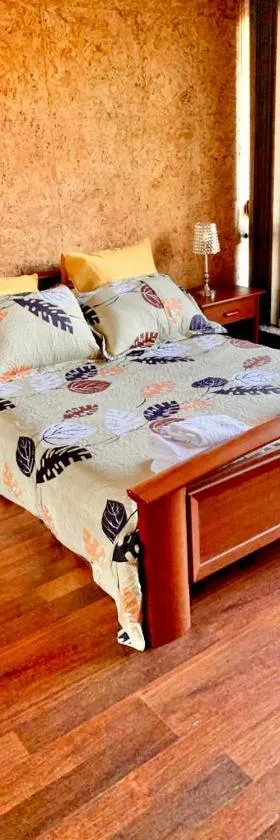 Appartement 3 pièces pour 1 à 5 voyageurs，位于荷里尤的酒店