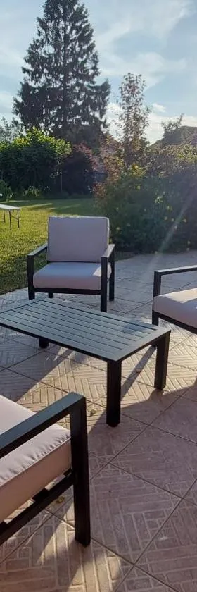 Maison avec jardin pour 7 pers à Vibraye - Perche 2h de Paris - 45 min circuit 24h du Mans，位于Vibraye的酒店