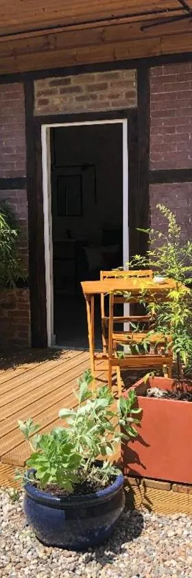 La chambre de l'abreuvoir，位于Bergicourt的酒店