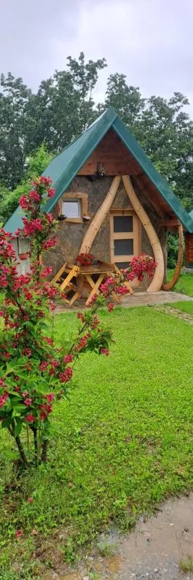 Gazela Bungalov 1，位于莫伊科瓦茨的酒店