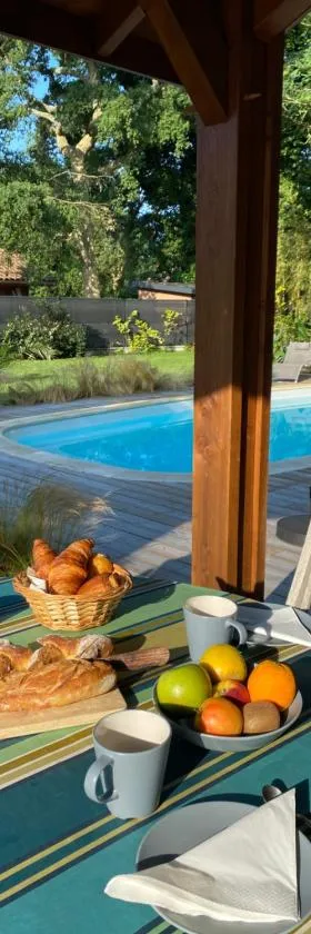 Les cabanes de l'océan, Villa confort proche plage sauvage，位于梅桑热的酒店