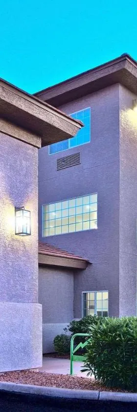 Comfort Inn & Suites Sierra Vista near Ft Huachuca，位于谢拉维斯塔的酒店