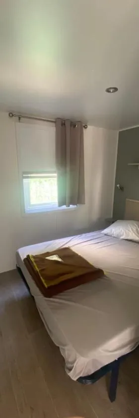 Mobil Home 4 personnes，位于纳博讷普拉日的酒店