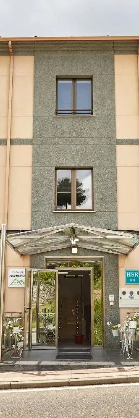 HOSTAL FONTAÑAN，位于La Pola de Gordón的酒店