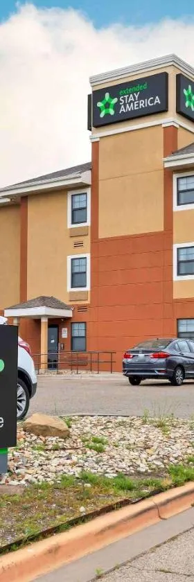 韦科伍德韦长住公寓式酒店，位于韦科的酒店