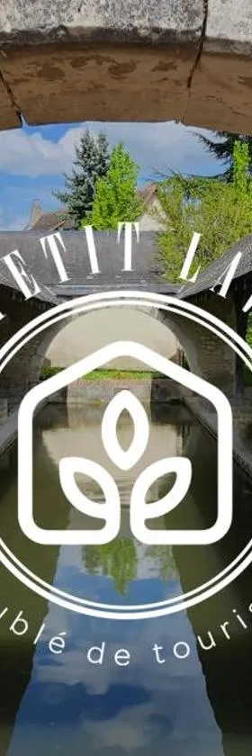 Le Petit Lavoir - Maison Cosy à Mayet，位于Mayet的酒店