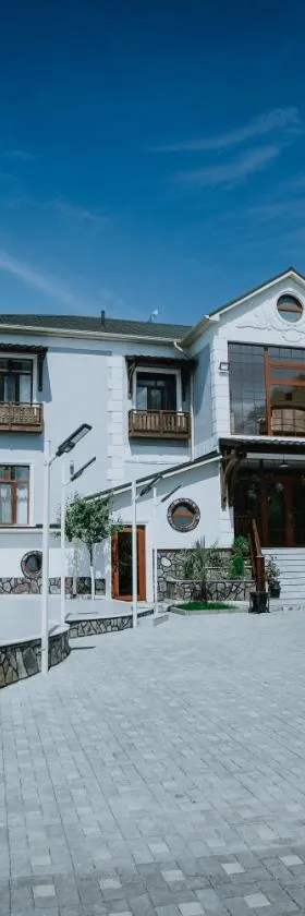 LakeSide Hotel & Spa，位于盖贝莱的酒店