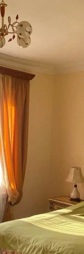 Asatryan’s Guest House，位于Vagharshapat的酒店