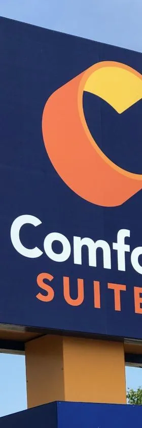 Comfort Suites near Route 66，位于斯普林菲尔德的酒店