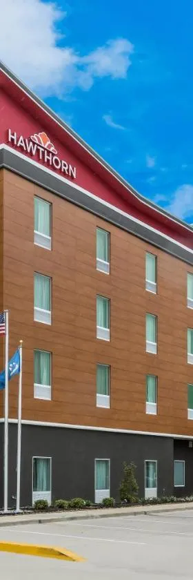 Hawthorn Extended Stay by Wyndham Sulphur Lake Charles，位于萨尔弗的酒店