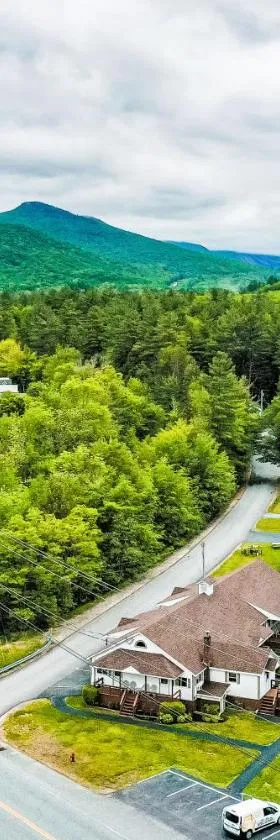 Riverbank Motel and Cabins Managed by Vacasa，位于林肯的酒店