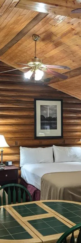 Teton Court Motel，位于派恩代尔的酒店