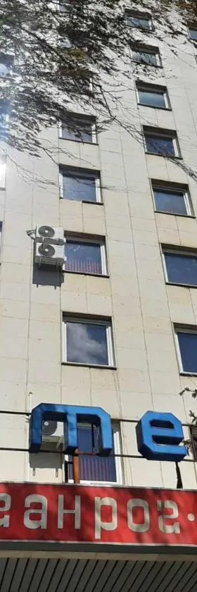 Хотел Таганрог，位于Cherven Bryag的酒店