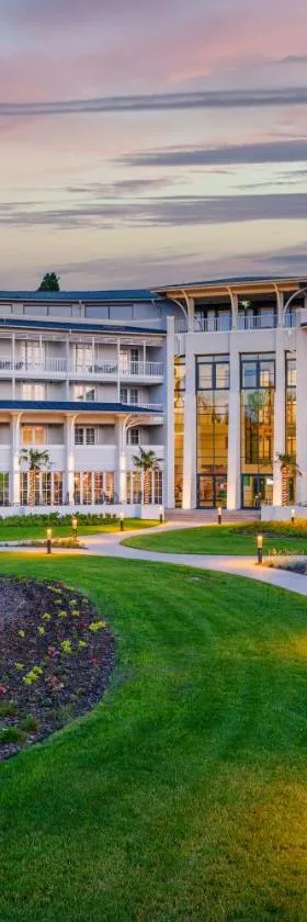 Mövenpick Balaland Resort Lake Balaton，位于桑托德的酒店
