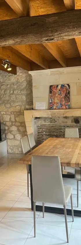 La Maison des Cochards - vue sur le Cher à 5 minutes de beauval，位于Seigy的酒店