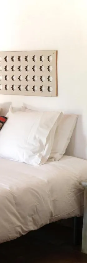 The Wild Olive Andalucía Agave Guestroom，位于卡萨雷斯的酒店