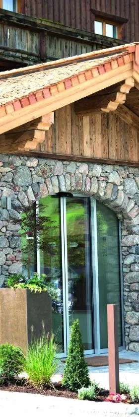 Hotel am Schloss，位于戈尔德格的酒店