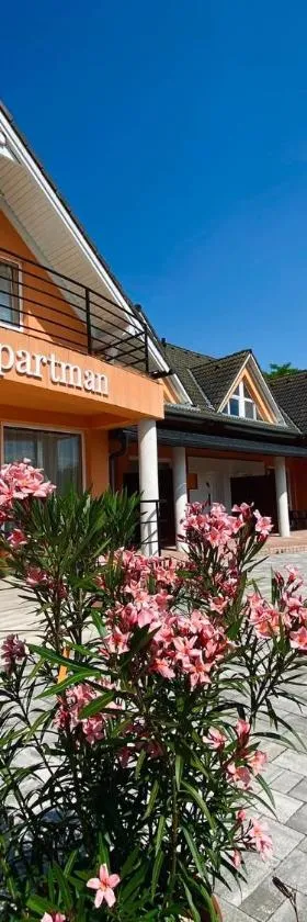 Korall Apartman，位于巴拉顿菲兹弗的酒店