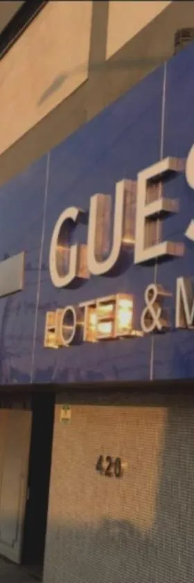 Guess Hotel & Motel，位于瓜鲁柳斯的酒店