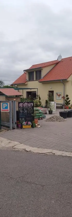 Garden apartments，位于兹诺伊莫的酒店