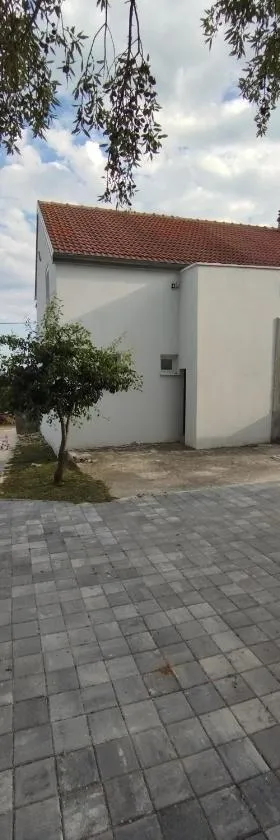 Misljen apartmants，位于扎达尔的酒店