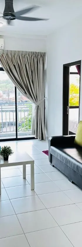 Netflix Luxury Home Johor Bahru Mid Valley CIQ Legoland，位于Kangkar Teberau的酒店