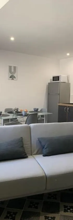 Appartement cœur de village Numéro2，位于佩里阿克海的酒店